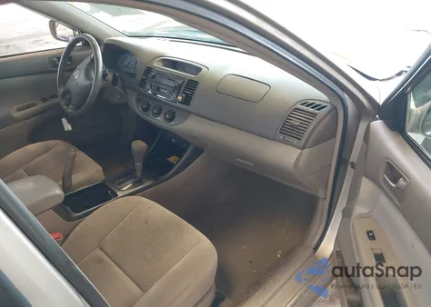 2004 Toyota Camry Le from USA, damaged, VIN 4T1BE32K04U925558